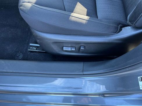 Used 2025 Nissan Altima 2.5 SV image 23