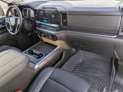 Used 2024 Chevrolet Silverado 2500 LTZ w/ LTZ Plus Package image 20