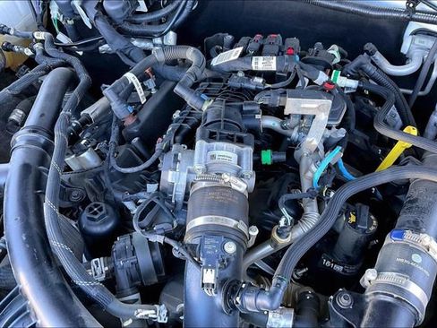 Used 2022 Ford Bronco Badlands image 32