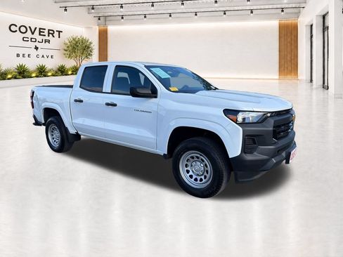 Used 2024 Chevrolet Colorado W/T RWD image 1