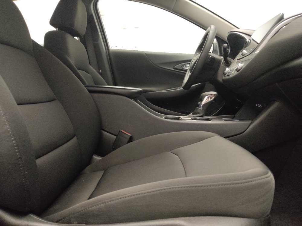 Used 2022 Chevrolet Malibu LT FWD image 21