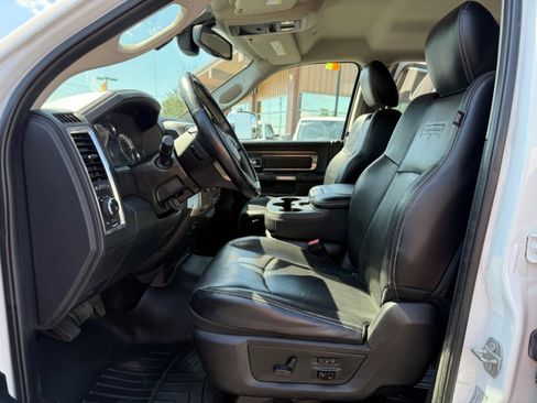 Used 2017 RAM 2500 Laramie image 10