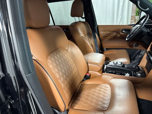 Certified 2024 INFINITI QX80 Sensory w/ Cargo Package AWD/4WD image 30