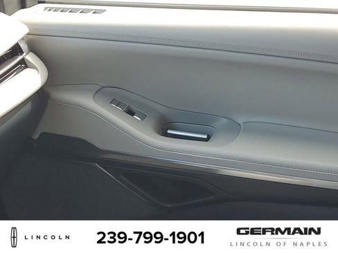 New 2026 Lincoln Navigator Reserve image 27