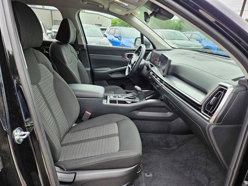 Used 2026 Kia Sorento LX FWD image 18