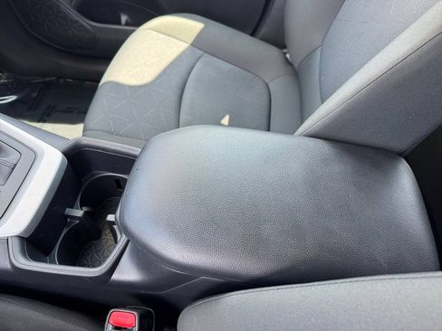 Certified 2025 Toyota RAV4 XLE AWD/4WD image 27