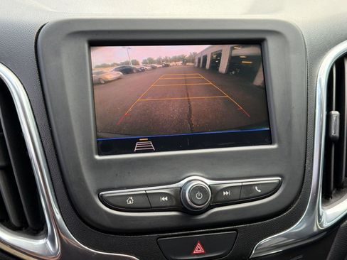 Used 2020 Chevrolet Equinox LT FWD image 18