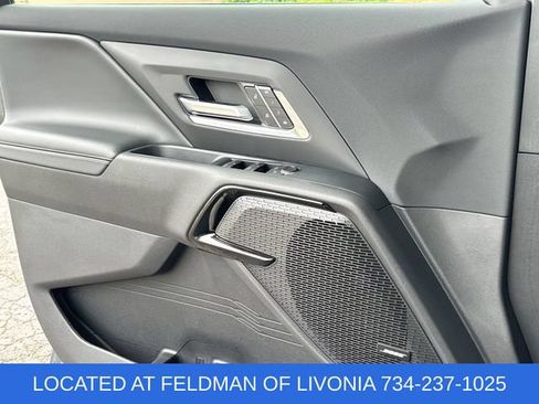 Certified 2025 Chevrolet Silverado EV LT AWD/4WD image 20