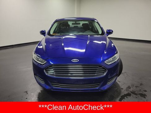Used 2016 Ford Fusion SE FWD image 2