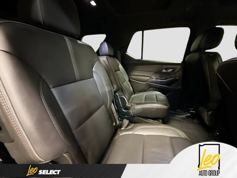Used 2023 Chevrolet Traverse RS w/ LPO, Floor Liner Package AWD/4WD image 32