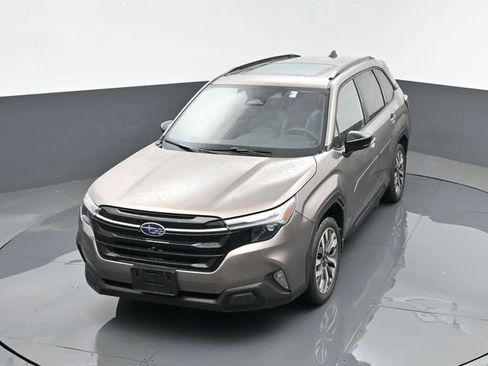 Used 2025 Subaru Forester Touring image 24
