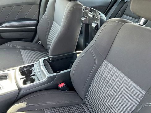 Used 2023 Dodge Charger SXT image 18