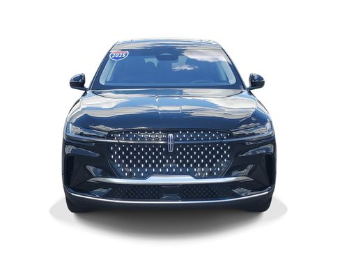 Used 2024 Lincoln Nautilus Premier w/ Equipment Group 102A AWD/4WD image 2