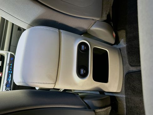 Used 2024 Hyundai Ioniq 5 SEL image 27