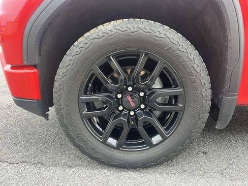 Used 2024 GMC Sierra 1500 Elevation image 19