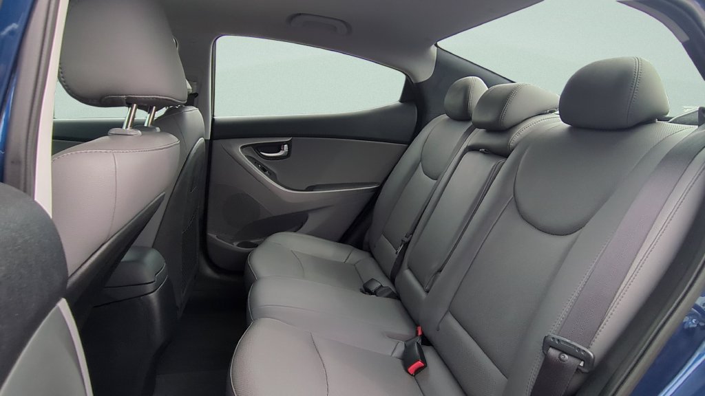Used 2015 Hyundai Elantra Limited FWD image 9