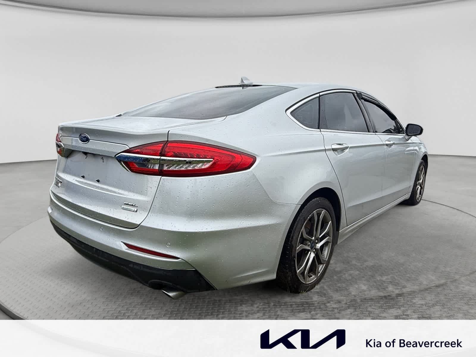 Used 2019 Ford Fusion SEL FWD image 5