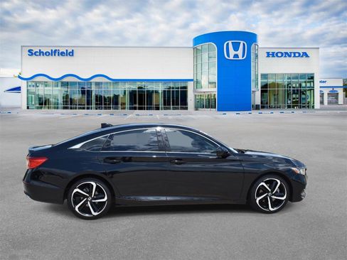 Used 2020 Honda Accord Sport image 2