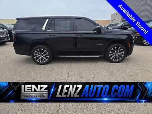 Used 2025 Chevrolet Tahoe High Country w/ Sun And Tow Package AWD/4WD image 1
