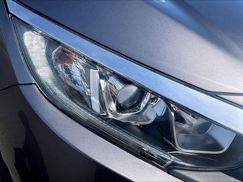 Used 2018 Honda Civic EX-L image 29