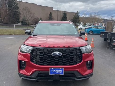 New 2026 Ford Explorer ST-Line w/ ST-Line Street Pack AWD/4WD image 2