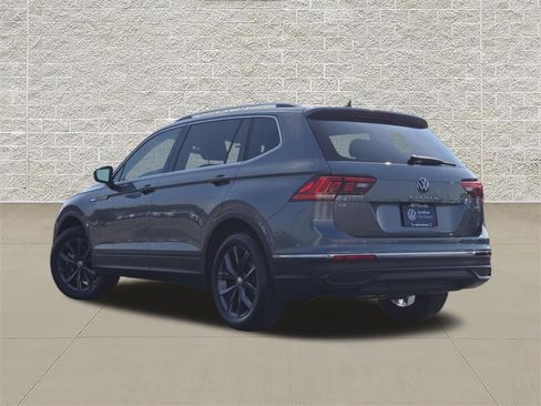 Certified 2023 Volkswagen Tiguan SE AWD/4WD image 5