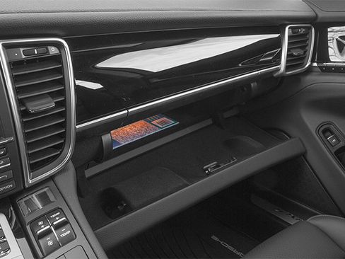 Used 2014 Porsche Panamera 4 w/ Bose Audio Package AWD/4WD image 16