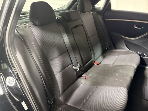 Used 2016 Hyundai Elantra GT FWD image 15