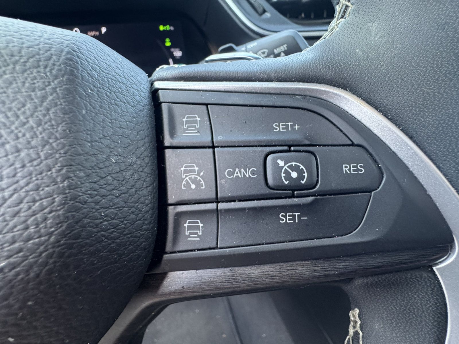 Used 2024 Jeep Grand Cherokee Limited 4xe AWD/4WD image 34