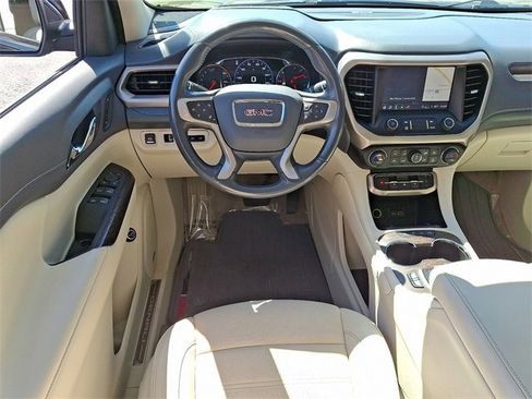 Used 2021 GMC Acadia Denali w/ Denali Technology Package image 11