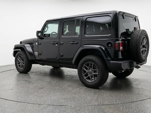 Used 2025 Jeep Wrangler Unlimited Sport AWD/4WD image 6