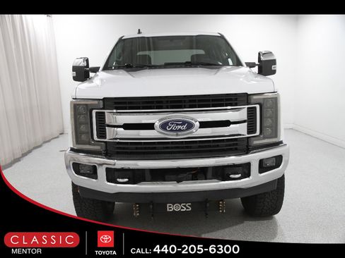 Used 2019 Ford F250 XLT w/ XLT Premium Package AWD/4WD image 2