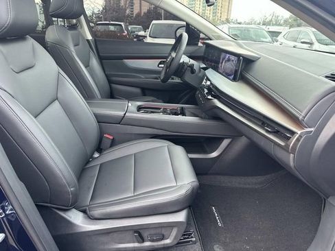 Used 2025 Nissan Murano SL w/ Cargo Package image 9