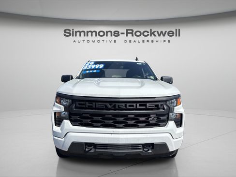 Used 2024 Chevrolet Silverado 1500 Custom w/ LPO, Dark Essentials Package AWD/4WD image 7