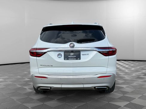 Used 2020 Buick Enclave Premium w/ Sun and Sites Package FWD image 5