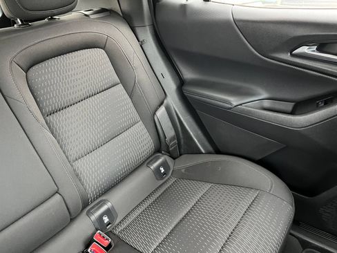 Used 2025 Chevrolet Equinox LT FWD image 42