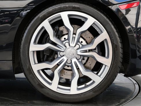 Used 2011 Audi R8 V10 AWD/4WD image 11