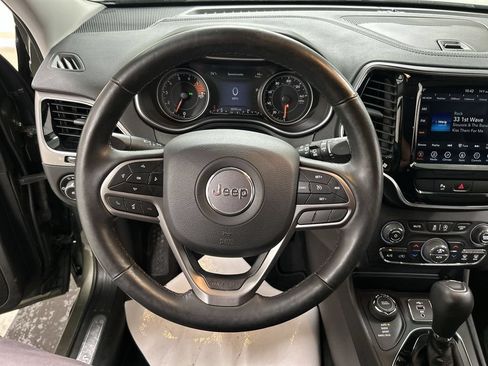 Used 2019 Jeep Cherokee Limited AWD/4WD image 4