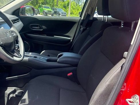 Used 2018 Honda HR-V EX image 4