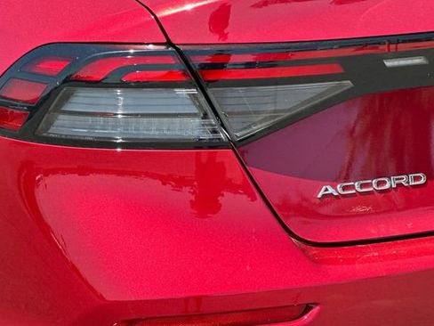 Used 2024 Honda Accord EX image 31