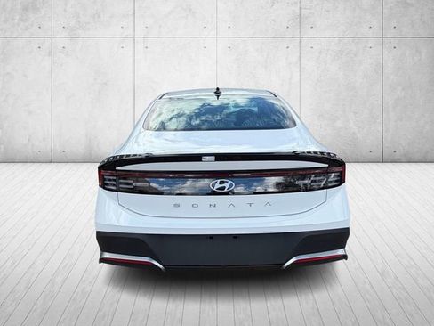 New 2026 Hyundai Sonata SE image 3