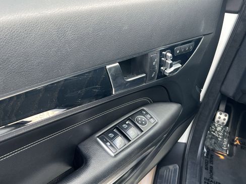 Used 2016 Mercedes-Benz E 400 4MATIC Coupe image 13