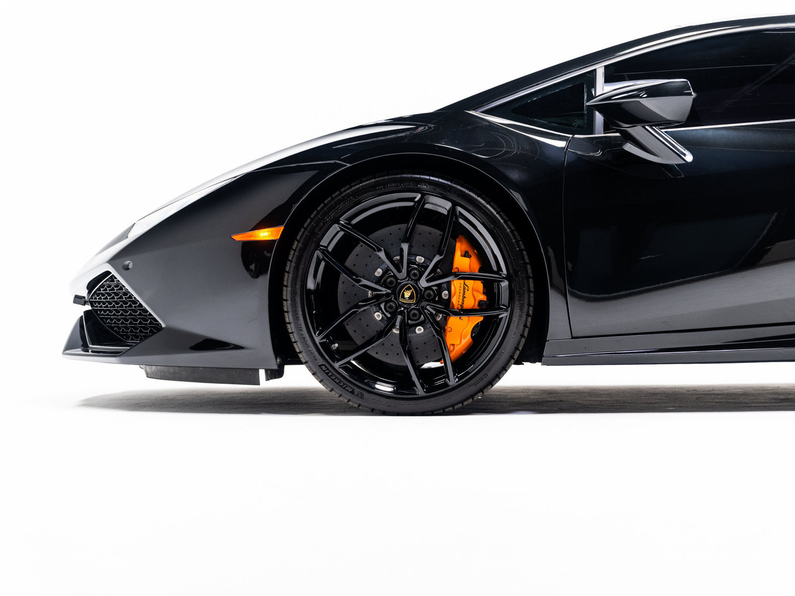 Used 2018 Lamborghini Huracan LP 610-4 AWD/4WD image 8