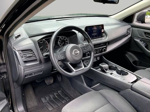 Used 2024 Nissan Rogue S FWD image 19