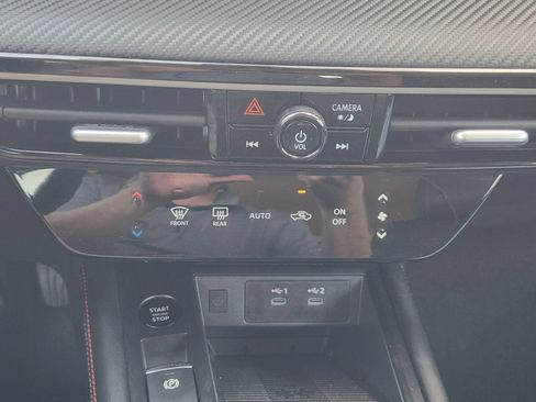 Used 2025 Nissan Kicks SR FWD image 23