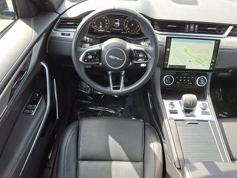 Used 2026 Jaguar F-PACE R-Dynamic S AWD/4WD image 4