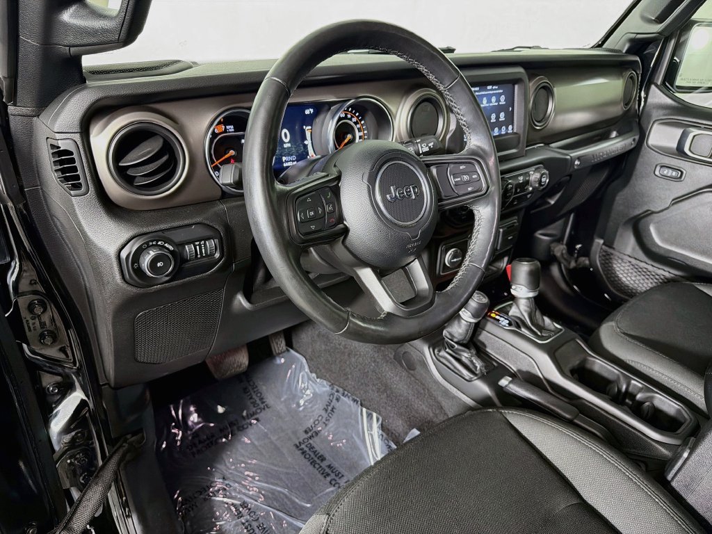 Used 2021 Jeep Wrangler Unlimited Sport AWD/4WD image 9