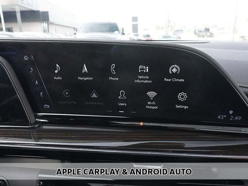 Used 2022 Cadillac Escalade Premium Luxury image 13