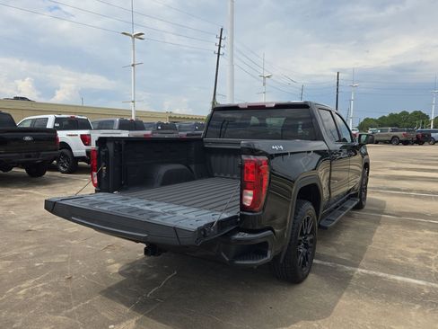 Used 2022 GMC Sierra 1500 Elevation w/ LPO, Elevation Black Package AWD/4WD image 28