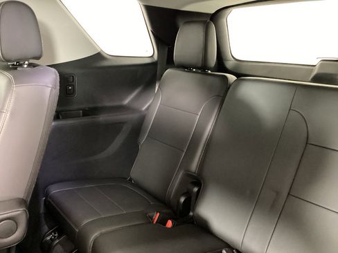 Used 2021 Chevrolet Traverse RS w/ LPO, Floor Liner Package AWD/4WD image 15
